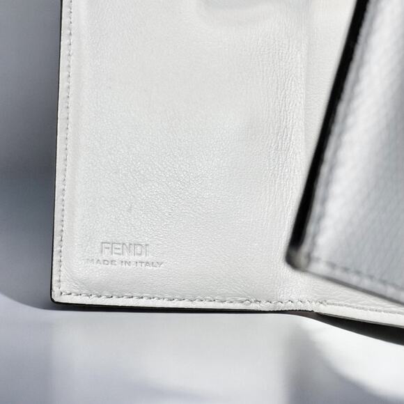 FENDI White Trifold Micro Wallet Grained Leather New F Logo Gold Snap 8M0395 - Picture 8 of 16